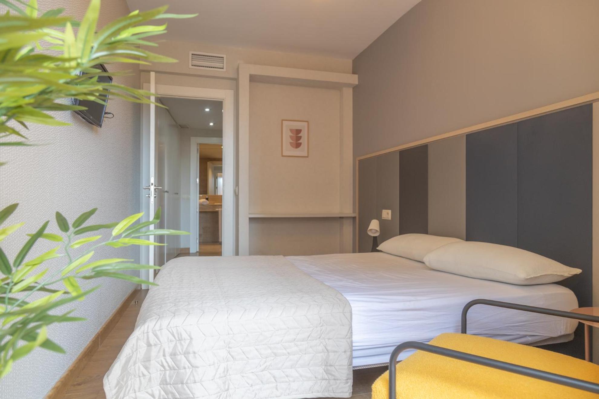 Aparthotel Ardmadrid Centro Exterior photo